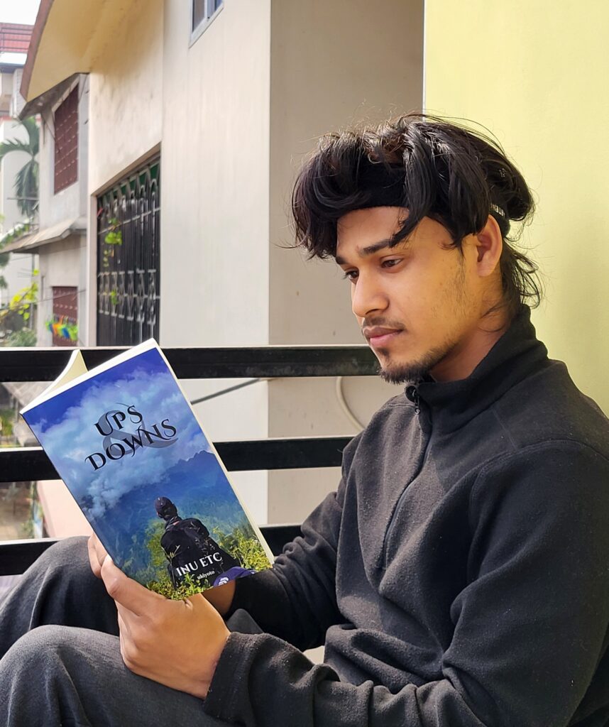 Inu Etc with his book Ups and Downs